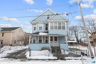 17-19 Rennell Court, Bridgeport, CT 06605