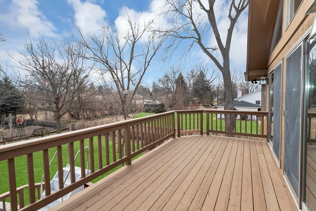1415 W Hawthorne Street, Arlington Heights, IL 60005