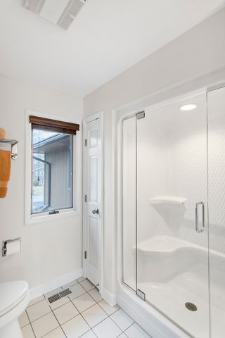 1415 W Hawthorne Street, Arlington Heights, IL 60005