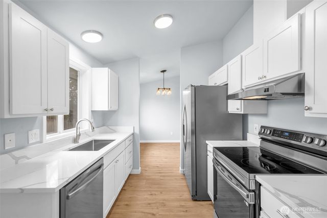 2205 65th Avenue NE, Tacoma, WA 98422