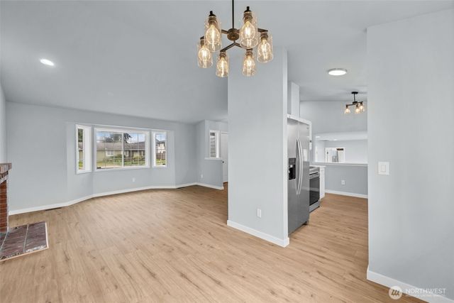 2205 65th Avenue NE, Tacoma, WA 98422