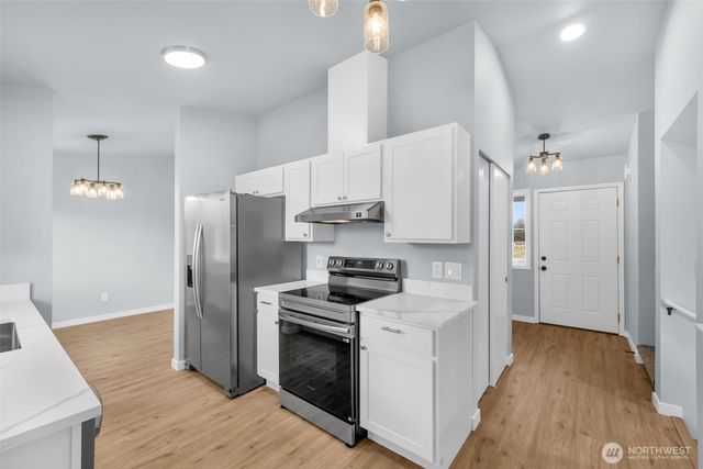 2205 65th Avenue NE, Tacoma, WA 98422