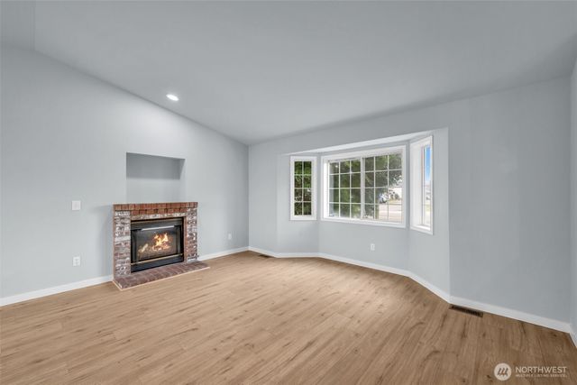 2205 65th Avenue NE, Tacoma, WA 98422