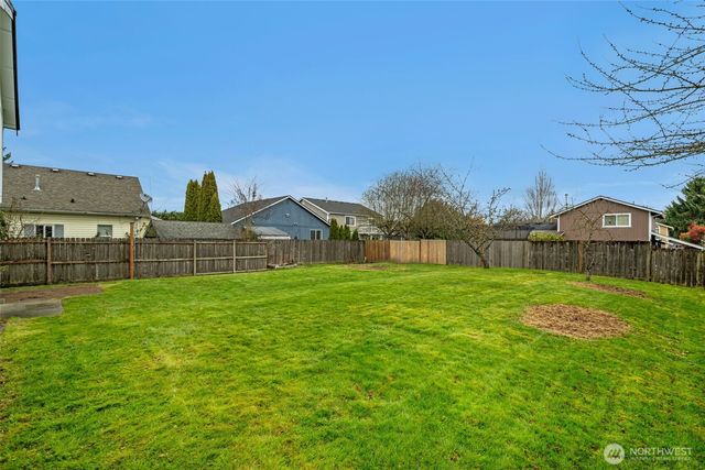 2205 65th Avenue NE, Tacoma, WA 98422