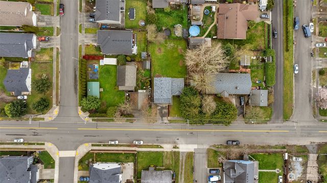 2205 65th Avenue NE, Tacoma, WA 98422