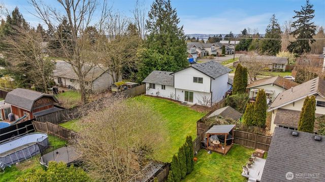 2205 65th Avenue NE, Tacoma, WA 98422