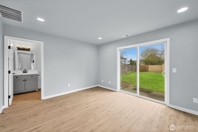 2205 65th Avenue NE, Tacoma, WA 98422