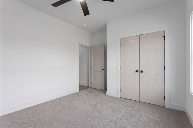 9735 N Lucerne Avenue, Kansas City, MO 64153