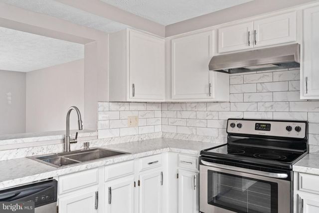 1003 HIGHPOINTE BLVD, Stafford, VA 22554