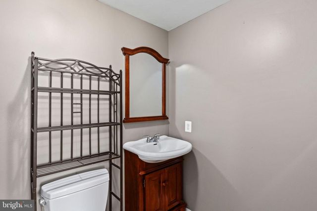 1003 HIGHPOINTE BLVD, Stafford, VA 22554