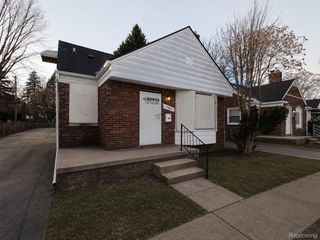17851 Strasburg Street, Detroit, MI 48205