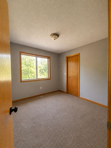 477 Shannon Drive, Big Lake, MN 55309