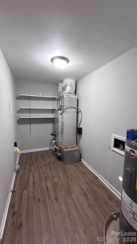 2900 Edsel Place, Charlotte, NC 28205