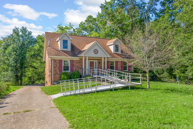 1014 Dominion Dr, Clarksville, TN 37042