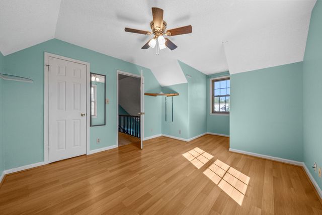 1014 Dominion Dr, Clarksville, TN 37042