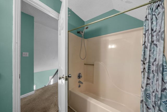 1014 Dominion Dr, Clarksville, TN 37042