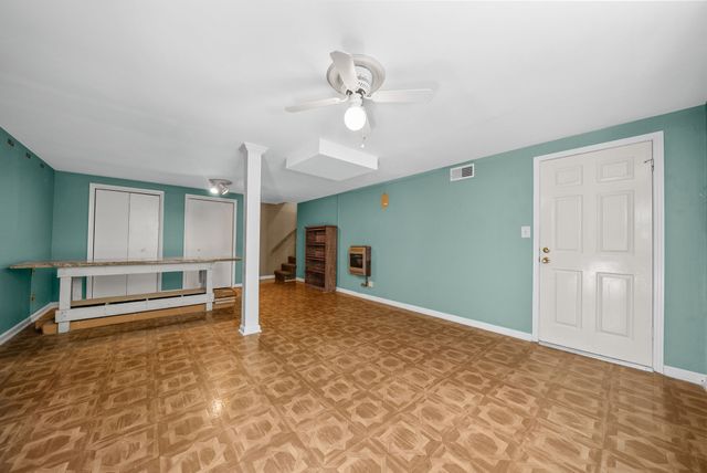 1014 Dominion Dr, Clarksville, TN 37042