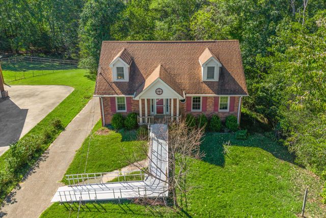 1014 Dominion Dr, Clarksville, TN 37042