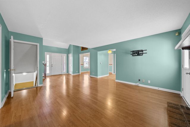 1014 Dominion Dr, Clarksville, TN 37042