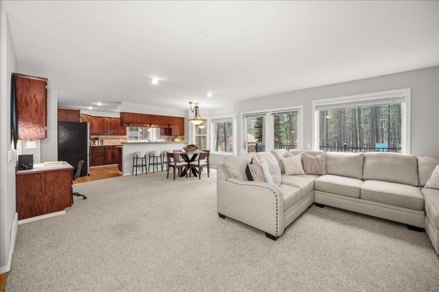 18011 N Saddle Hill Rd, Colbert, WA 99005