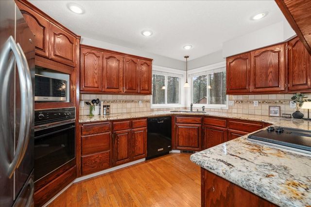 18011 N Saddle Hill Rd, Colbert, WA 99005