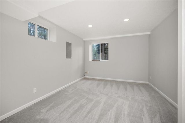 18011 N Saddle Hill Rd, Colbert, WA 99005