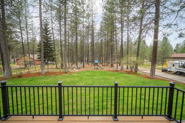 18011 N Saddle Hill Rd, Colbert, WA 99005