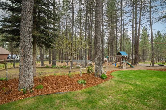 18011 N Saddle Hill Rd, Colbert, WA 99005