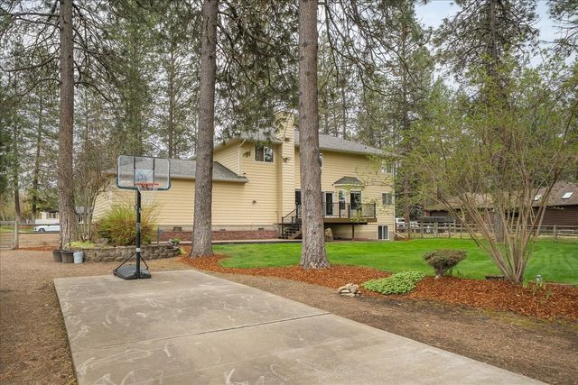18011 N Saddle Hill Rd, Colbert, WA 99005