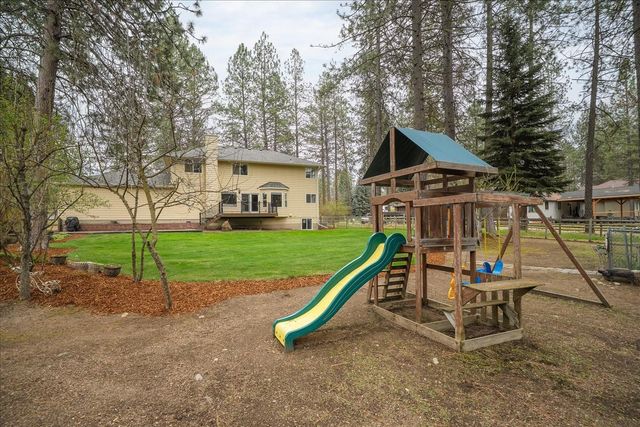 18011 N Saddle Hill Rd, Colbert, WA 99005