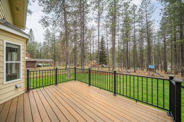 18011 N Saddle Hill Rd, Colbert, WA 99005