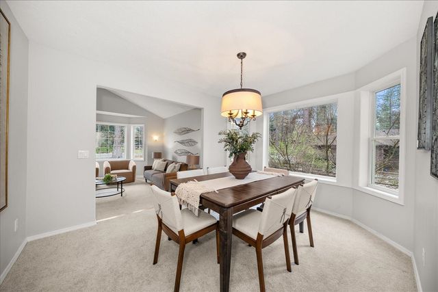 18011 N Saddle Hill Rd, Colbert, WA 99005