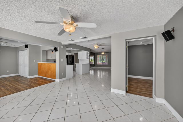 431 NE 24th Court, Boca Raton, FL 33431