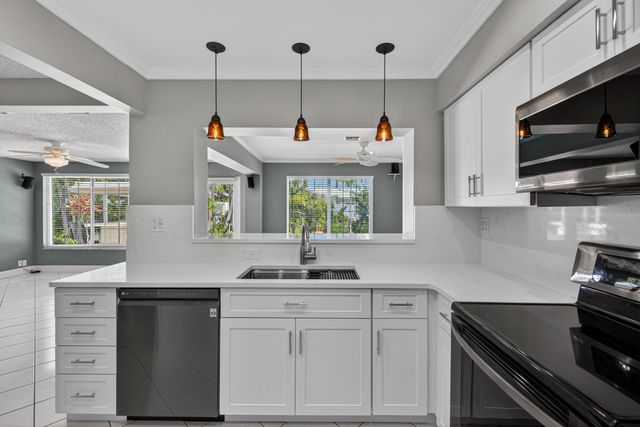 431 NE 24th Court, Boca Raton, FL 33431