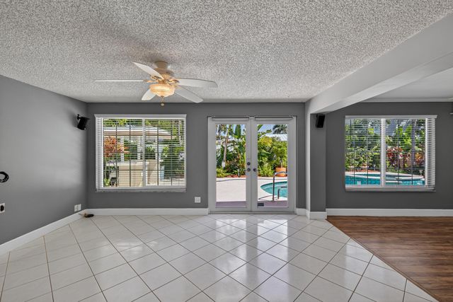 431 NE 24th Court, Boca Raton, FL 33431