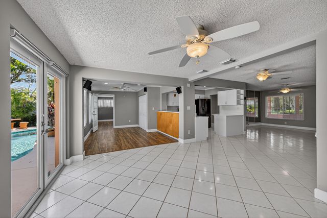 431 NE 24th Court, Boca Raton, FL 33431