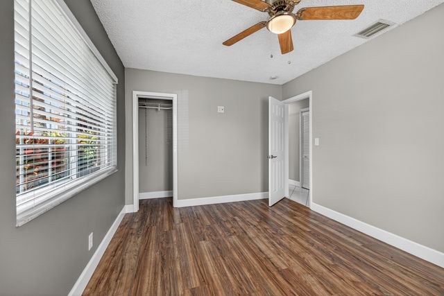 431 NE 24th Court, Boca Raton, FL 33431