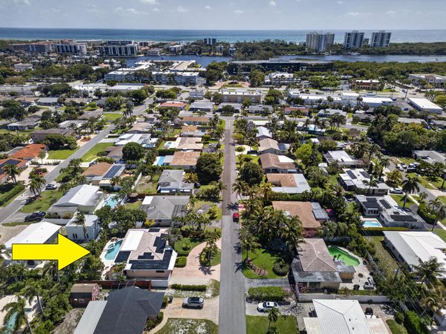 431 NE 24th Court, Boca Raton, FL 33431