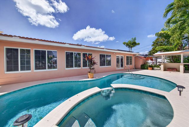 431 NE 24th Court, Boca Raton, FL 33431