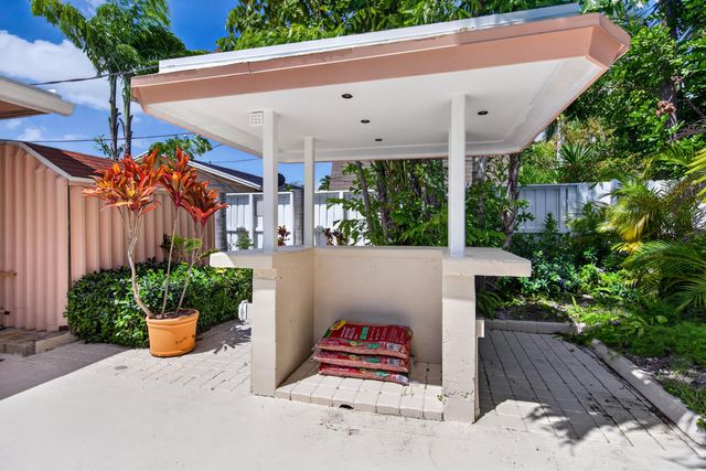 431 NE 24th Court, Boca Raton, FL 33431