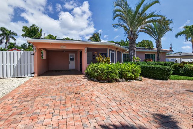 431 NE 24th Court, Boca Raton, FL 33431