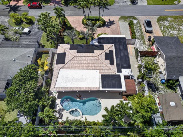 431 NE 24th Court, Boca Raton, FL 33431