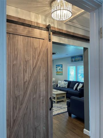 1329 ROYAL PALM DRIVE S, St Petersburg, FL 33707