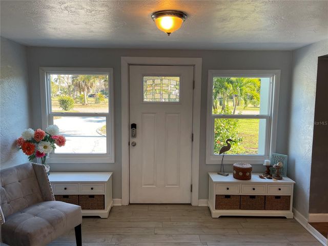 1329 ROYAL PALM DRIVE S, St Petersburg, FL 33707