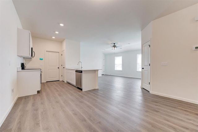 200 NW 122nd Street A & B, Oklahoma City, OK 73114