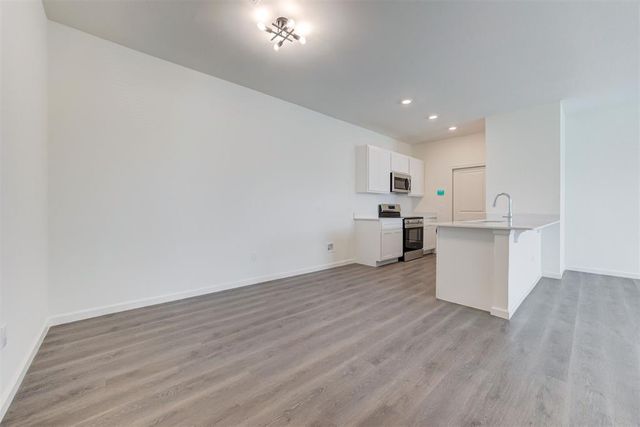 200 NW 122nd Street A & B, Oklahoma City, OK 73114