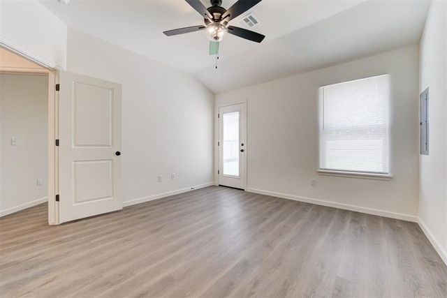 200 NW 122nd Street A & B, Oklahoma City, OK 73114