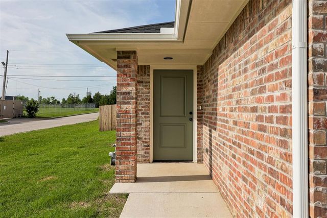 200 NW 122nd Street A & B, Oklahoma City, OK 73114