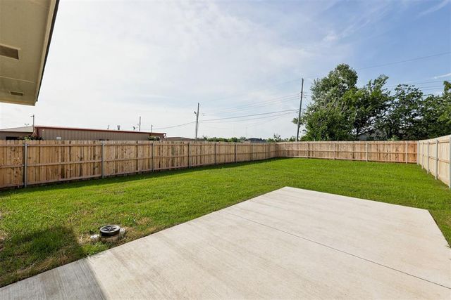 200 NW 122nd Street A & B, Oklahoma City, OK 73114