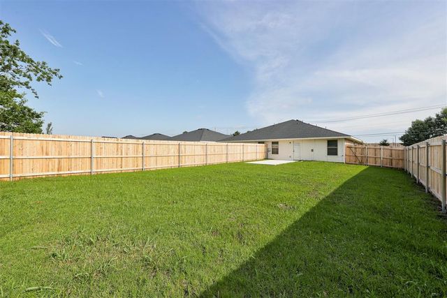200 NW 122nd Street A & B, Oklahoma City, OK 73114